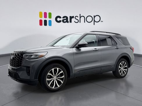 Used 2025 Ford Explorer ST-Line image 1