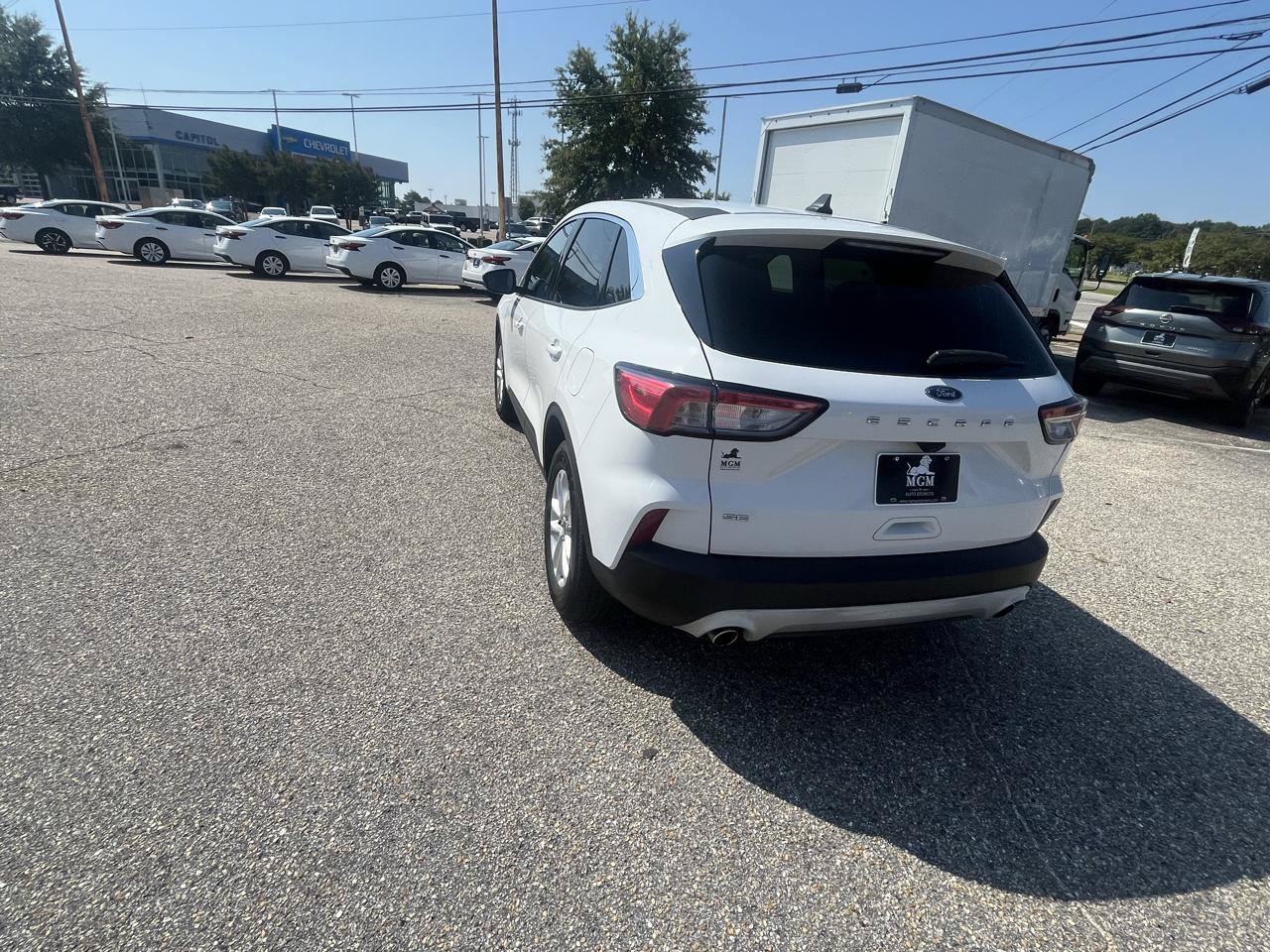 Used 2021 Ford Escape SE FWD image 18