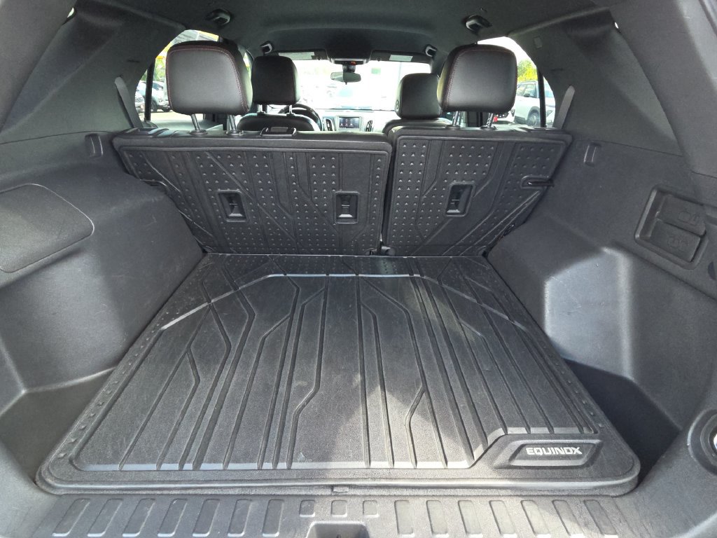 Used 2022 Chevrolet Equinox RS w/ LPO, Floor Liner Package FWD image 32