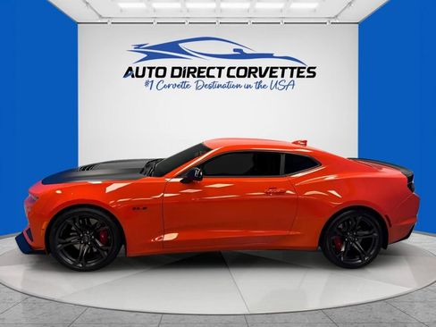 Used 2021 Chevrolet Camaro SS RWD image 7