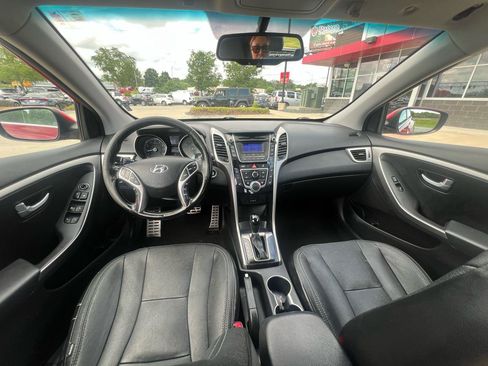 Used 2013 Hyundai Elantra GT w/ Touch & Go Pkg FWD image 17