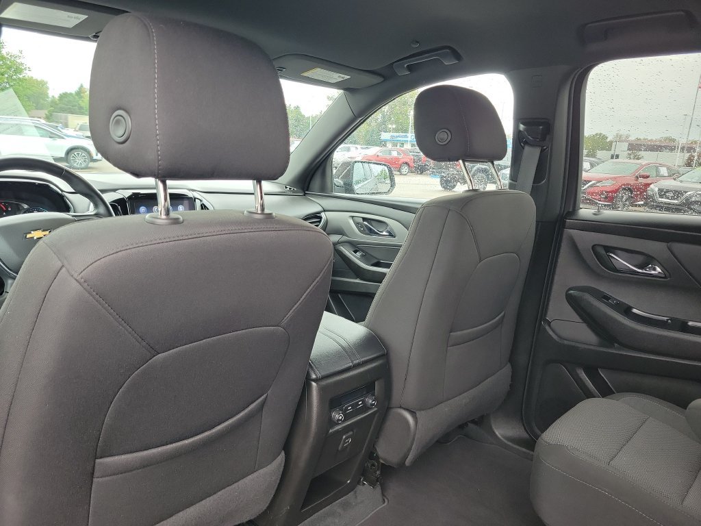 Used 2023 Chevrolet Traverse LT AWD/4WD image 29