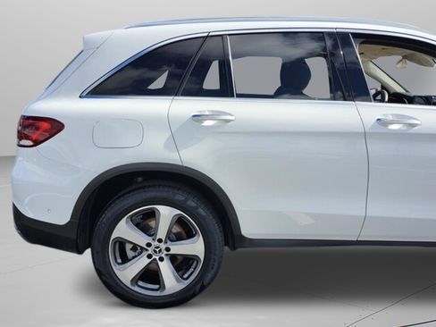 Used 2020 Mercedes-Benz GLC 300 4MATIC image 39