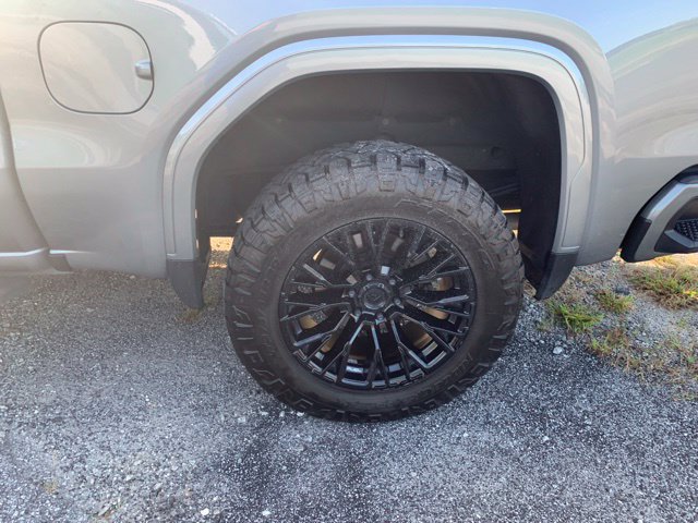 Used 2024 GMC Sierra 1500 AT4 w/ Technology Package AWD/4WD image 38