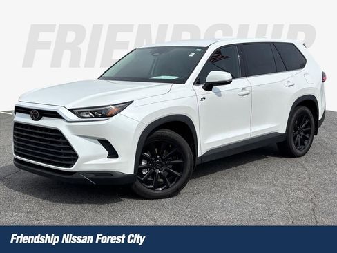 Used 2025 Toyota Grand Highlander FWD image 1