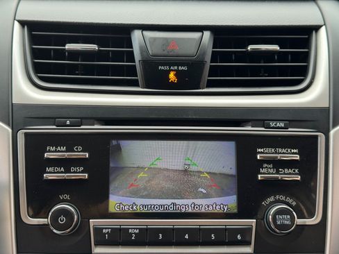 Used 2017 Nissan Altima 2.5 SR FWD image 25