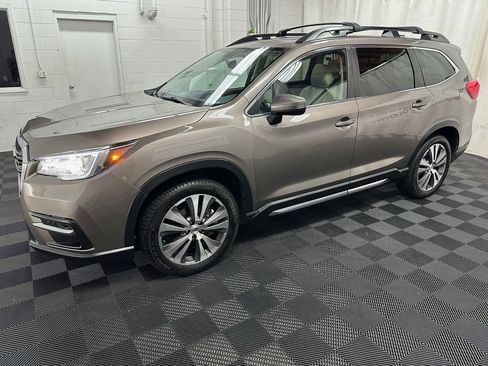 Used 2022 Subaru Ascent Limited w/ Technology Package AWD/4WD image 5
