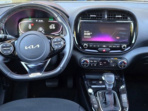 Used 2023 Kia Soul GT-Line w/ GT-Line Technology Package FWD image 19