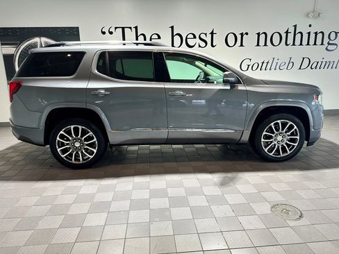 Used 2021 GMC Acadia Denali image 3