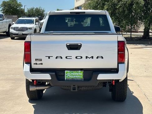 New 2026 Toyota Tacoma TRD Off-Road AWD/4WD image 4