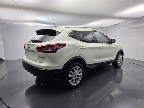 Used 2020 Nissan Rogue Sport SV w/ Technology Package image 4