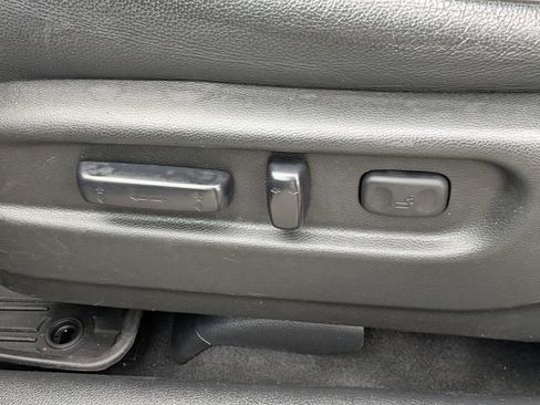 Used 2017 Honda Pilot Touring image 23