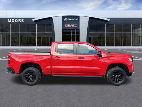 Used 2023 Chevrolet Silverado 1500 LT Trail Boss w/ LT Trail Boss Premium Package AWD/4WD image 2