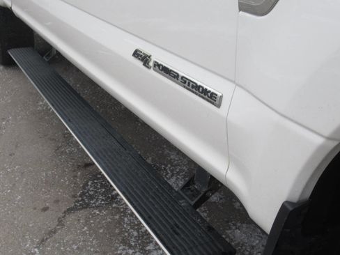 Used 2017 Ford F350 Platinum w/ Platinum Ultimate Package image 6