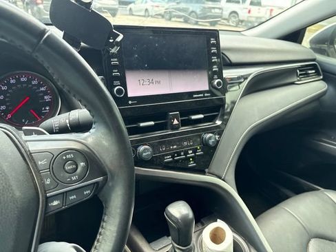 Used 2021 Toyota Camry XSE FWD image 10