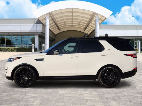 Used 2019 Land Rover Discovery HSE image 3
