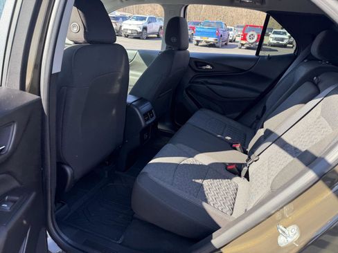 Used 2023 Chevrolet Equinox LT image 16