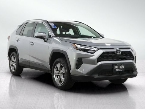Used 2025 Toyota RAV4 XLE w/ Convenience Package AWD/4WD image 7