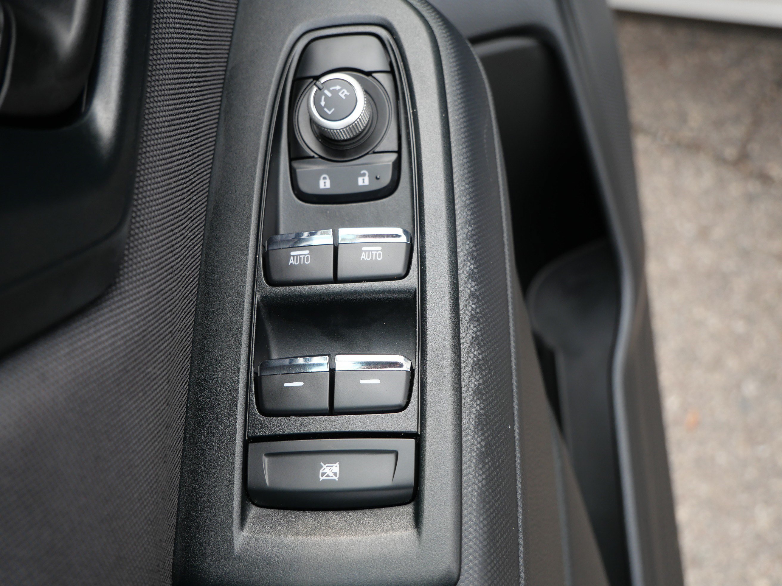 Used 2025 Subaru Forester Premium AWD/4WD image 19