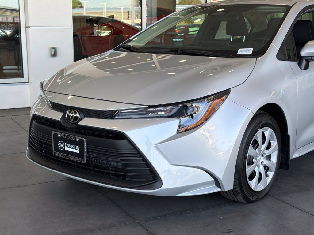 New 2027 Toyota Corolla LE FWD image 3