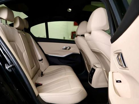 Used 2020 BMW 330i xDrive Sedan w/ Convenience Package image 17