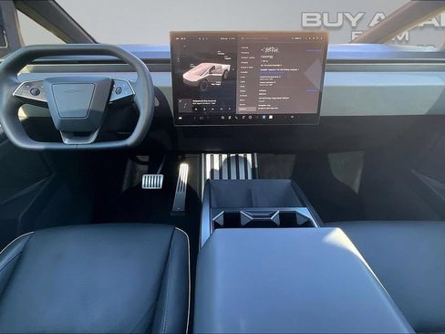 Used 2024 Tesla Cybertruck AWD Crew Cab image 15