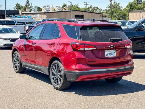 Used 2023 Chevrolet Equinox RS w/ RS Leather Package AWD/4WD image 2