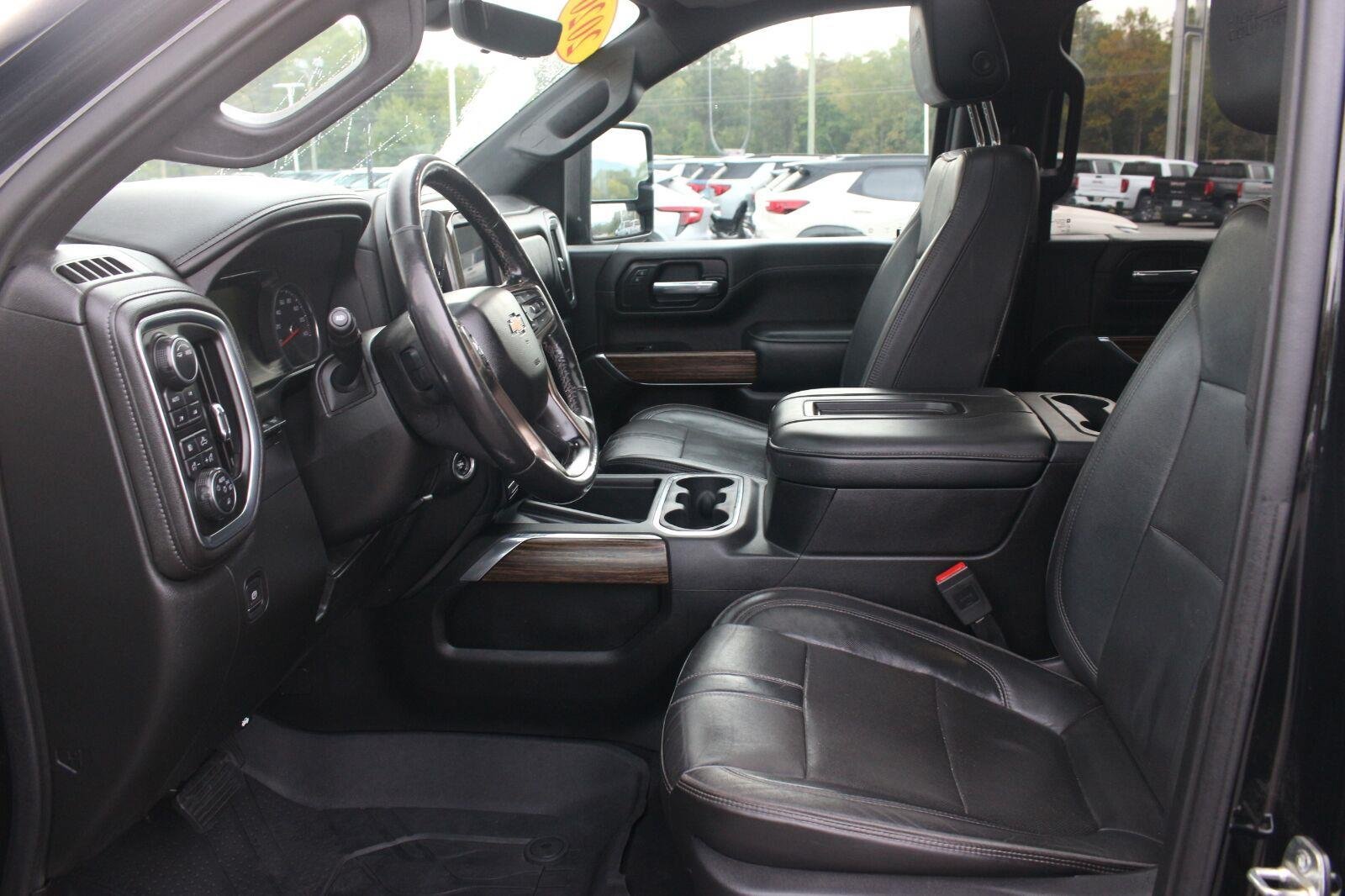 Used 2020 Chevrolet Silverado 2500 High Country AWD/4WD image 17