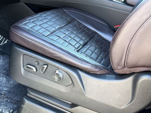 Used 2024 Cadillac Escalade ESV V w/ Heavy-Duty Trailer Package image 12