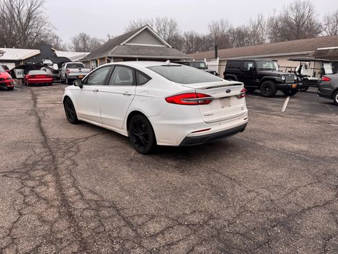 Used 2020 Ford Fusion SE w/ Equipment Group 151A image 3