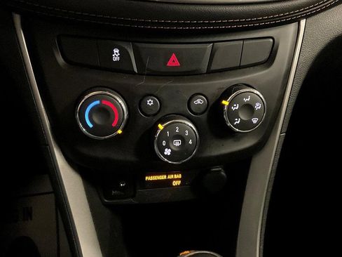 Used 2020 Chevrolet Trax LS w/ Tint and Cruise Package image 20