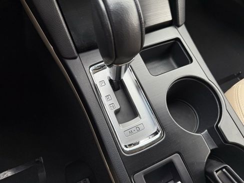 Used 2016 Subaru Outback 3.6R Limited image 24