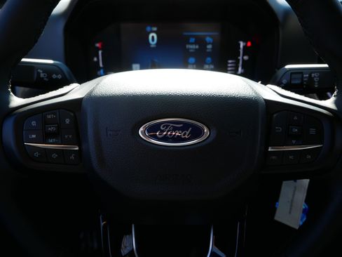 Used 2025 Ford Ranger XLT w/ Technology Package AWD/4WD image 25