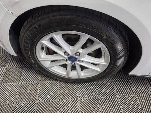 Used 2016 Ford Focus SE FWD image 22