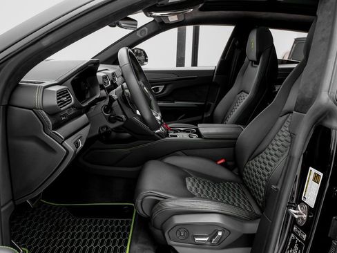 Used 2021 Lamborghini Urus AWD/4WD image 7