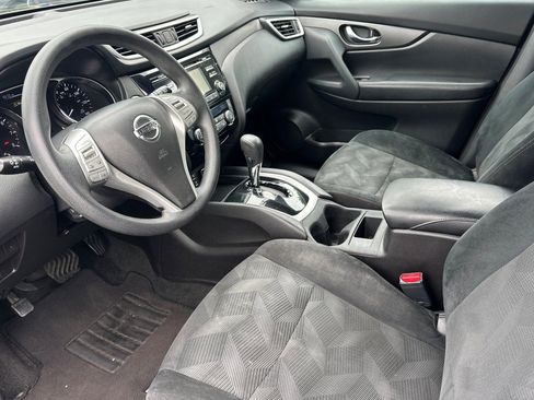 Used 2015 Nissan Rogue SV FWD image 13