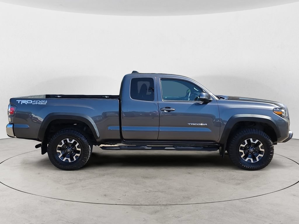 Used 2021 Toyota Tacoma TRD Off-Road w/ TRD Premium Off Road Package AWD/4WD image 4