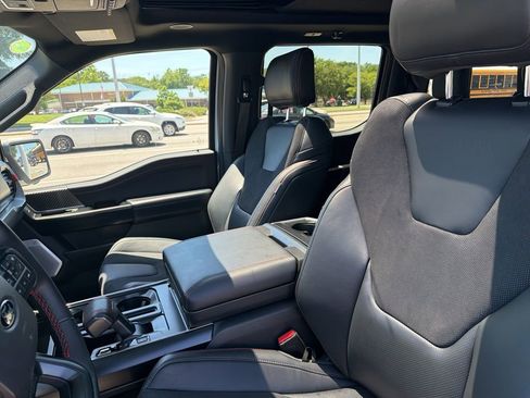 Used 2025 Ford F150 Raptor AWD/4WD image 16