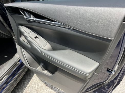 Used 2025 INFINITI QX60 Pure w/ Cargo Package FWD image 12