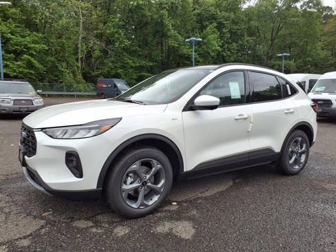 New 2025 Ford Escape ST-Line Elite w/ Tech Pack #2 image 3