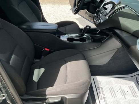 Used 2019 Chevrolet Malibu LT image 25