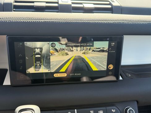 Used 2024 Land Rover Defender 110 S image 21