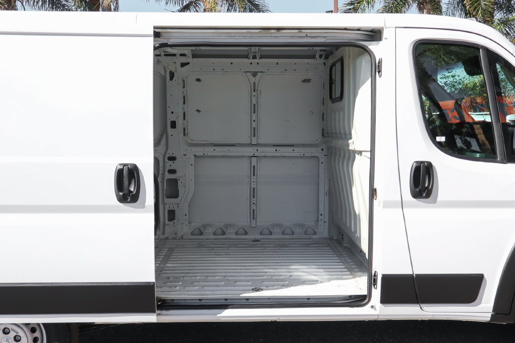 Used 2025 RAM ProMaster 2500 FWD image 11