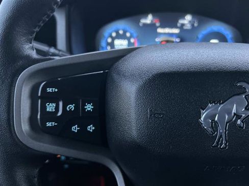 Used 2025 Ford Bronco Badlands image 24