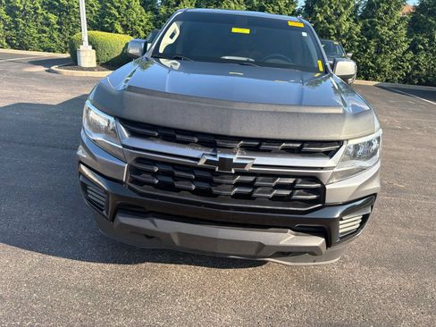 Used 2022 Chevrolet Colorado W/T w/ Custom Special Edition AWD/4WD image 8