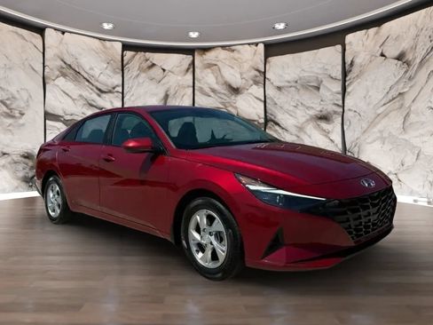 Used 2023 Hyundai Elantra SE FWD image 1
