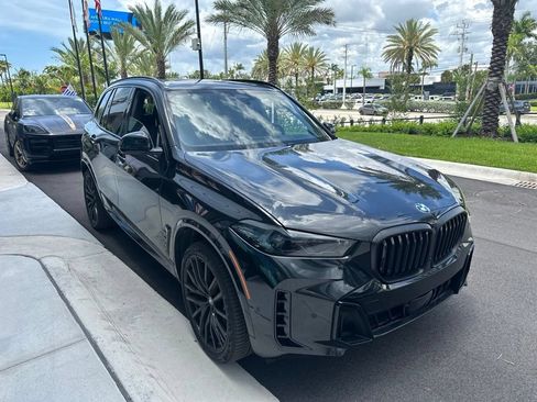 Used 2025 BMW X5 xDrive40i w/ M Sport Package AWD/4WD image 6