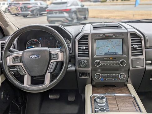 Used 2021 Ford Expedition Platinum image 30