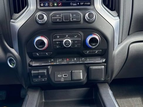 Used 2022 GMC Sierra 1500 Elevation w/ Preferred Package AWD/4WD image 25