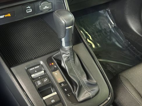Used 2023 Honda CR-V LX image 17